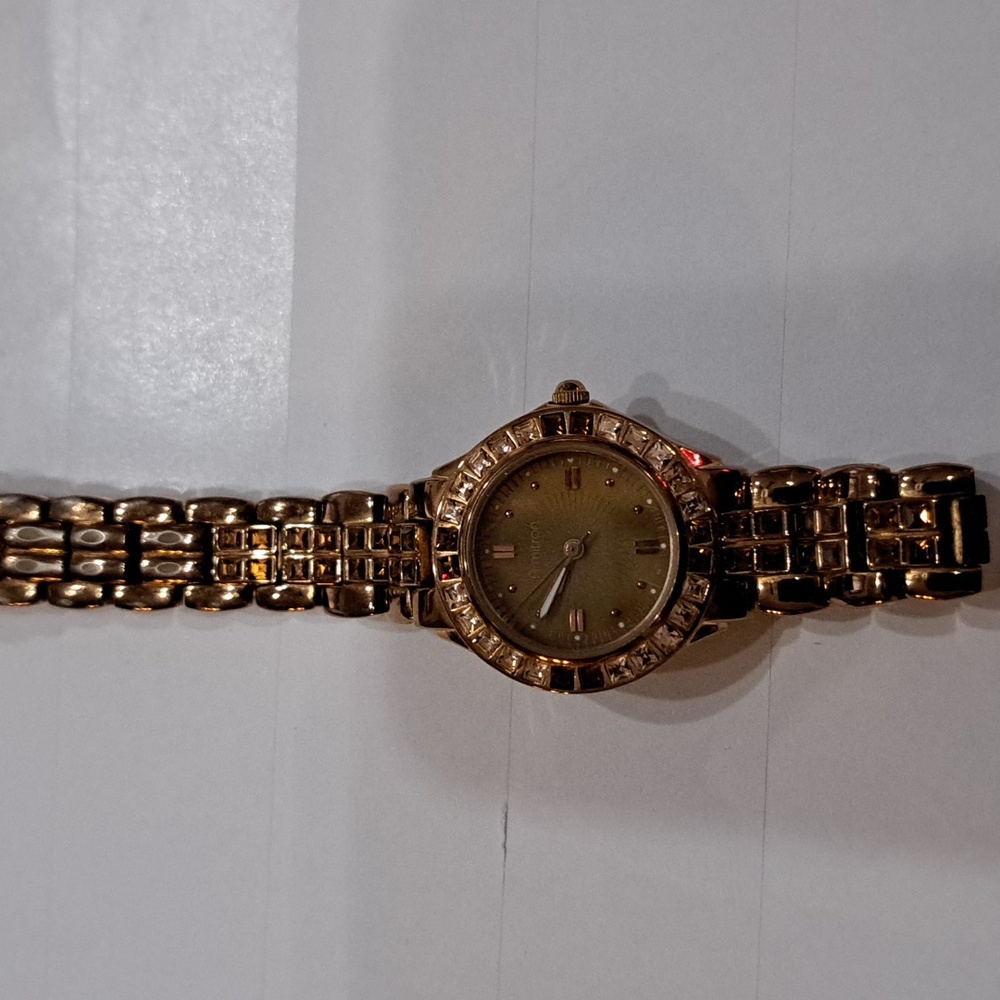 🔥CLEARANCE! Armitron Watch - Picture 7 of 9